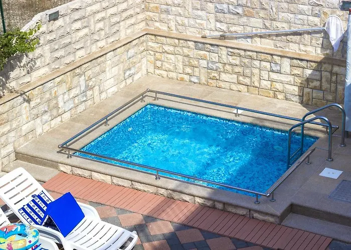 Miki & Roza Apartman Jadrija