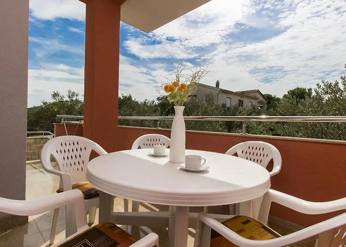 דירה Miki & Roza *