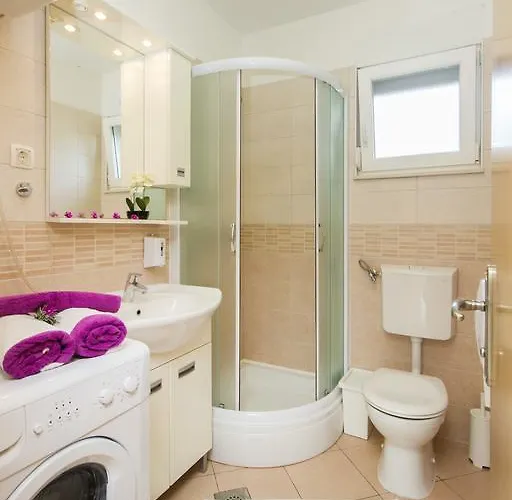 Miki & Roza Apartman *