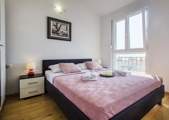 Apartman Miki & Roza