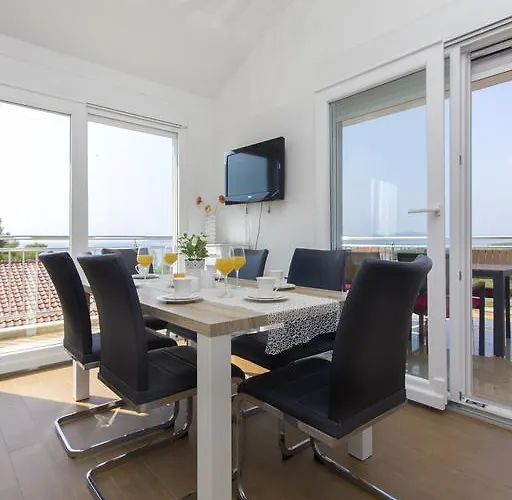 Miki & Roza Apartman *